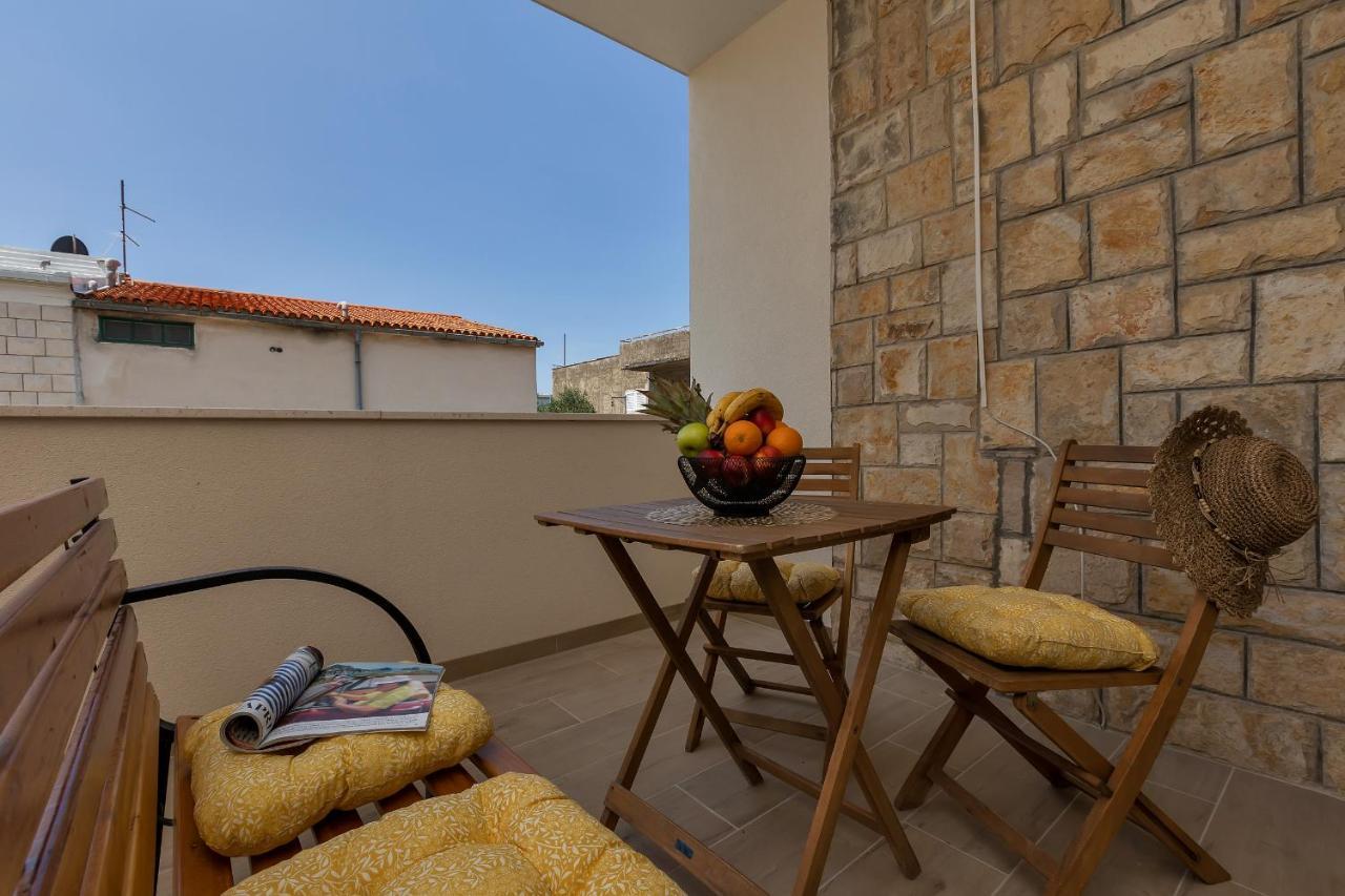 Rafael Apartment Makarska Exterior foto