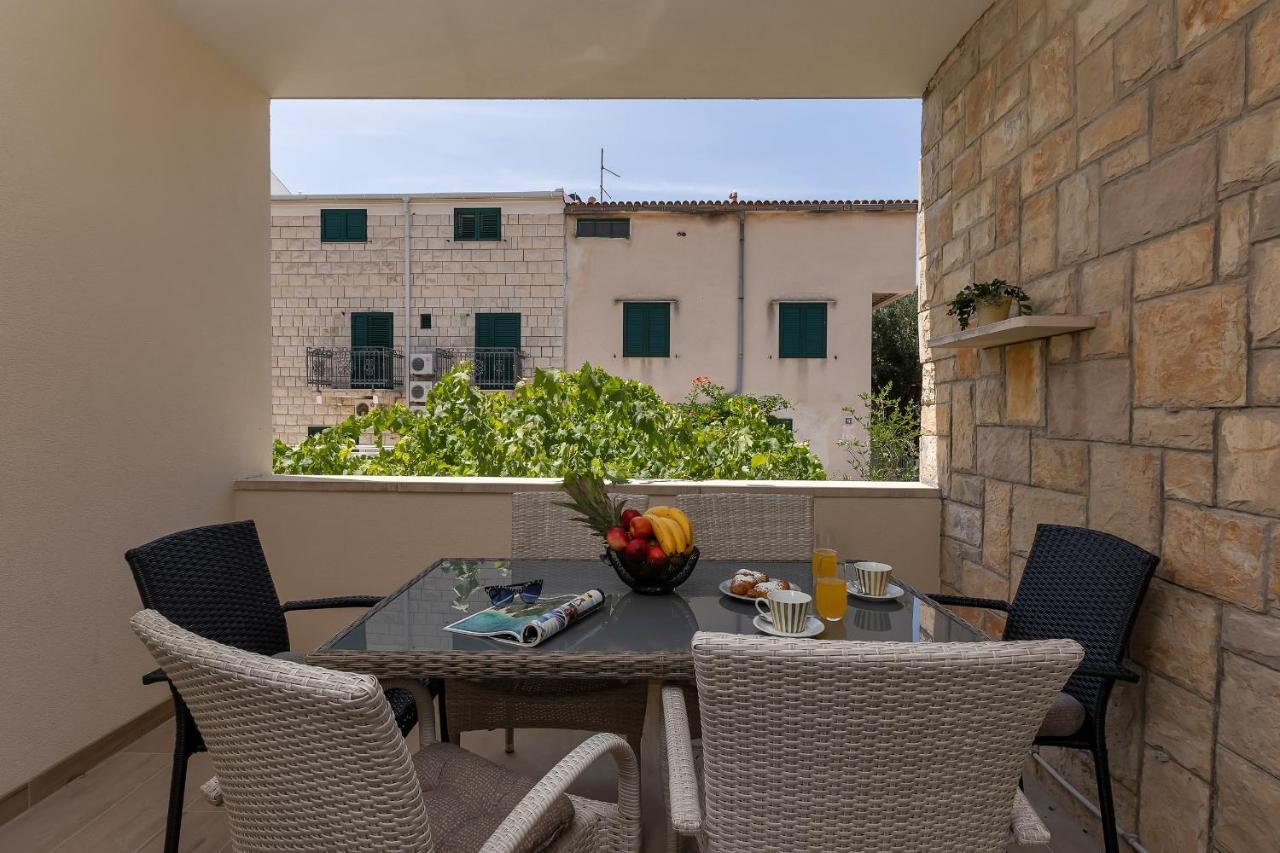 Rafael Apartment Makarska Exterior foto